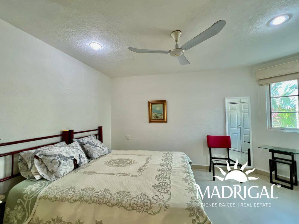 Diamante Lakes, departamento en nivel jardín de dos recamaras con acceso a la alberca