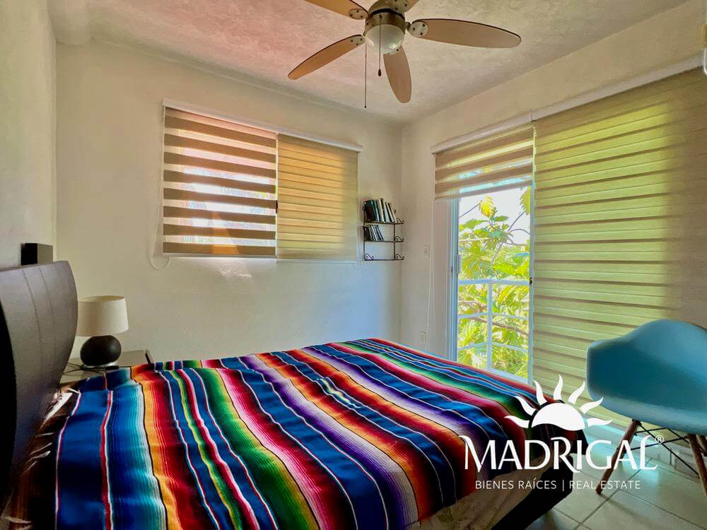 Marina Diamante, Villa en venta en esquina con amplio jardín, junto a la laguna de Tres Palos