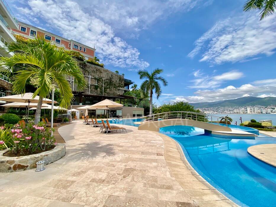 & Villas Alejandra | Departamento Garden House a la venta frente a playa en Brisas Guitarrón