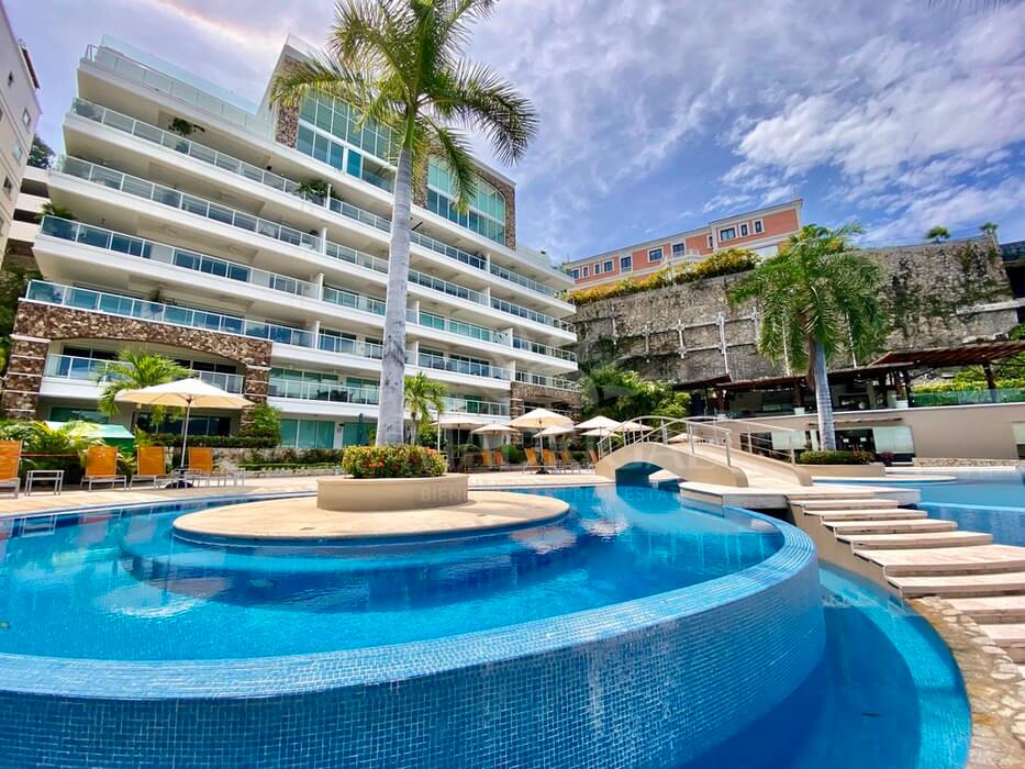 & Villas Alejandra | Departamento Garden House a la venta frente a playa en Brisas Guitarrón