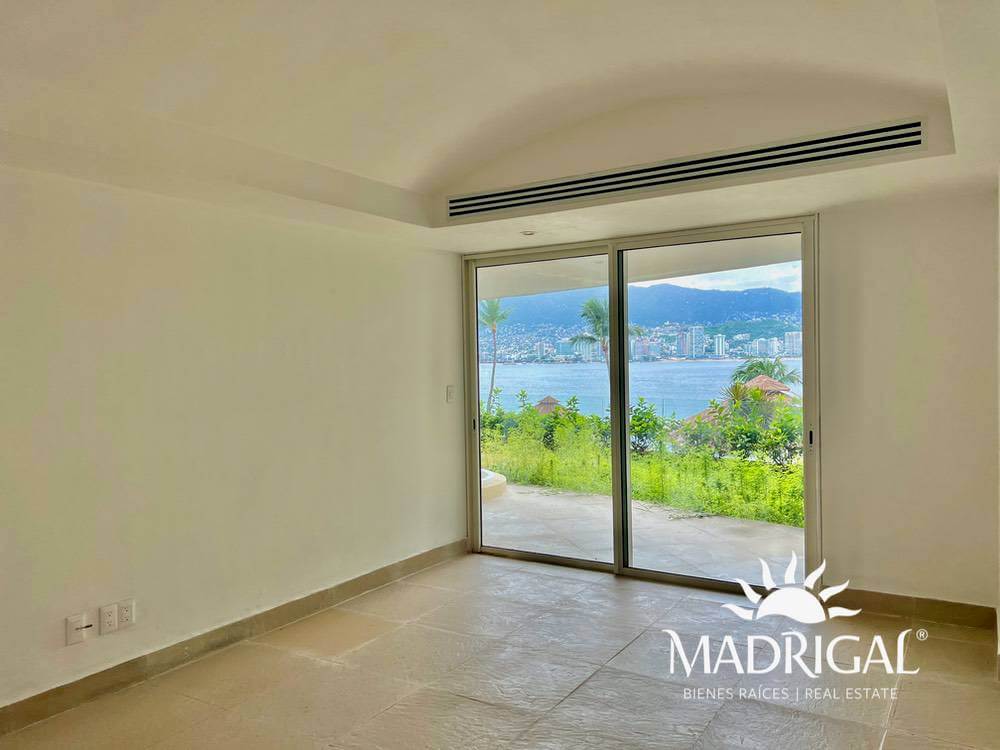 & Villas Alejandra | Departamento Garden House a la venta frente a playa en Brisas Guitarrón