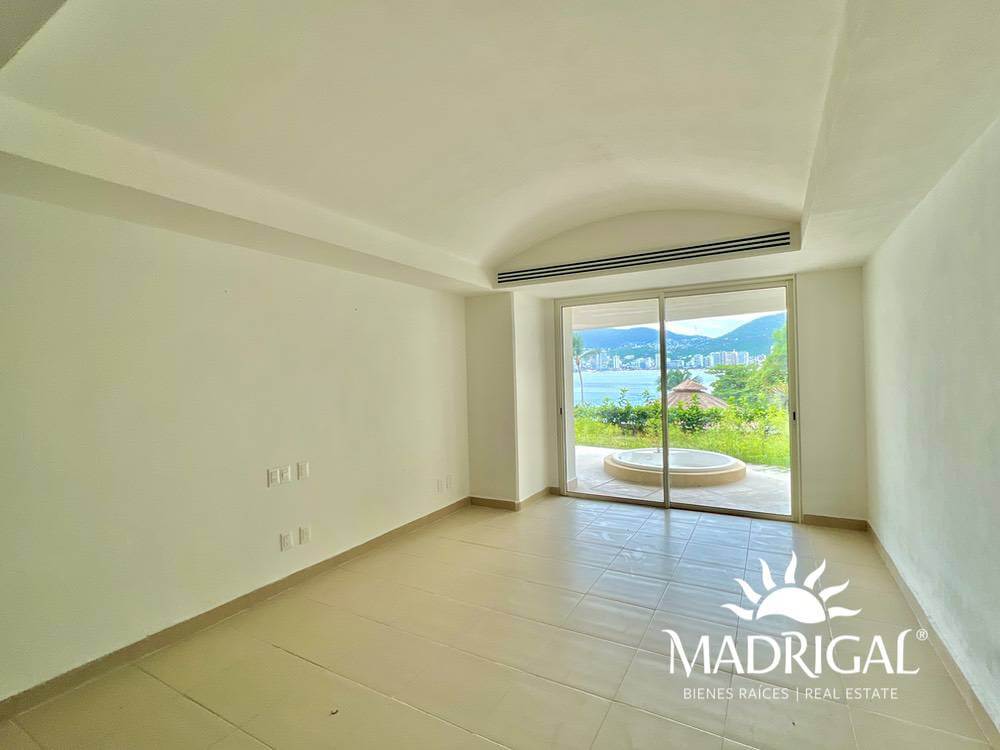 & Villas Alejandra | Departamento Garden House a la venta frente a playa en Brisas Guitarrón