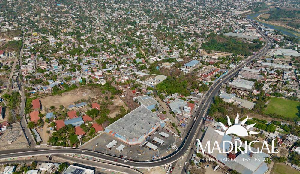 Bodega en venta en Cayaco sobre terreno de 4978 m2