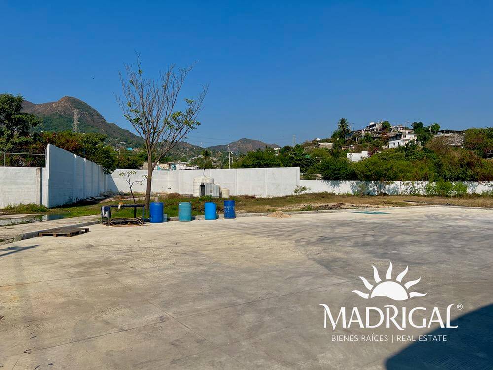 Bodega en venta en Cayaco sobre terreno de 4978 m2