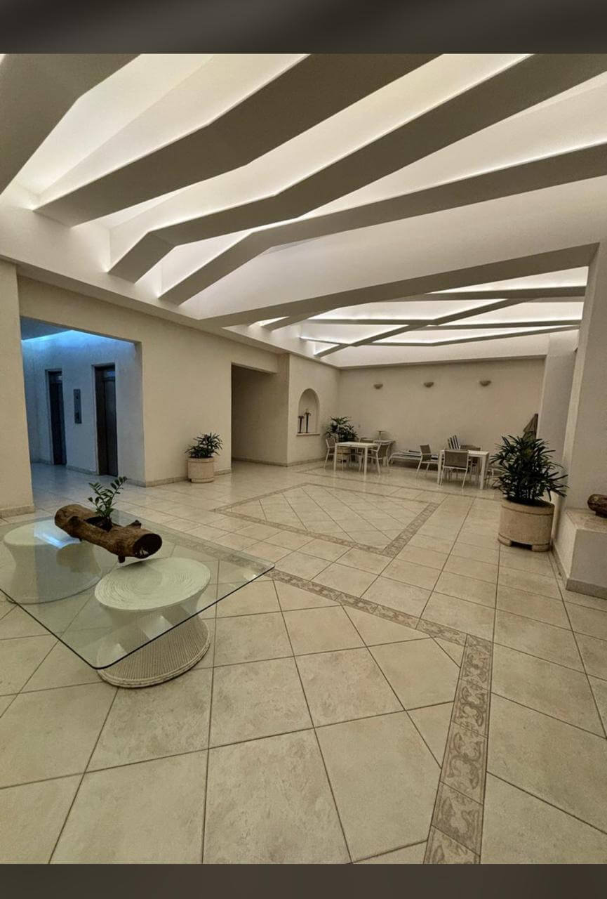 & Antibes | Departamento remodelado en venta en la bahía de Acapulco de tres recamaras