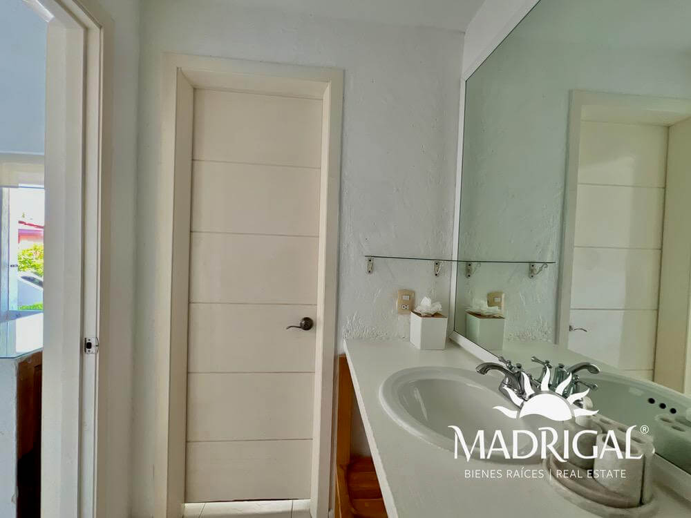 Casa en venta en las Brisas Sección la Concha en Acapulco, con vista a la bahía