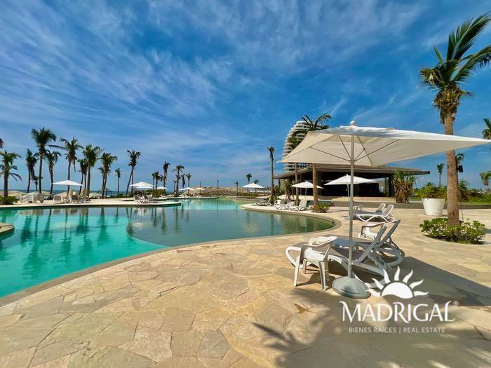 Isla | Departamento en Venta en torre Emerald de tres recamaras en nivel jardín