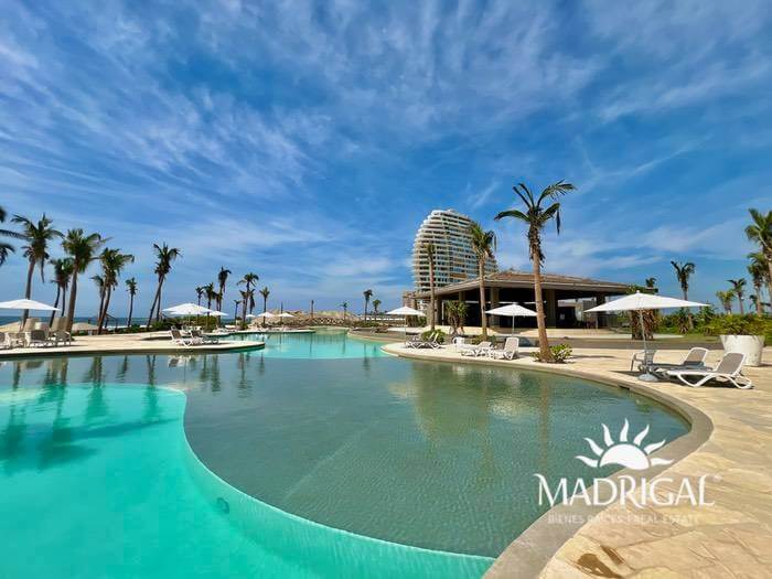 Isla | Departamento en Venta en torre Emerald de tres recamaras en nivel jardín