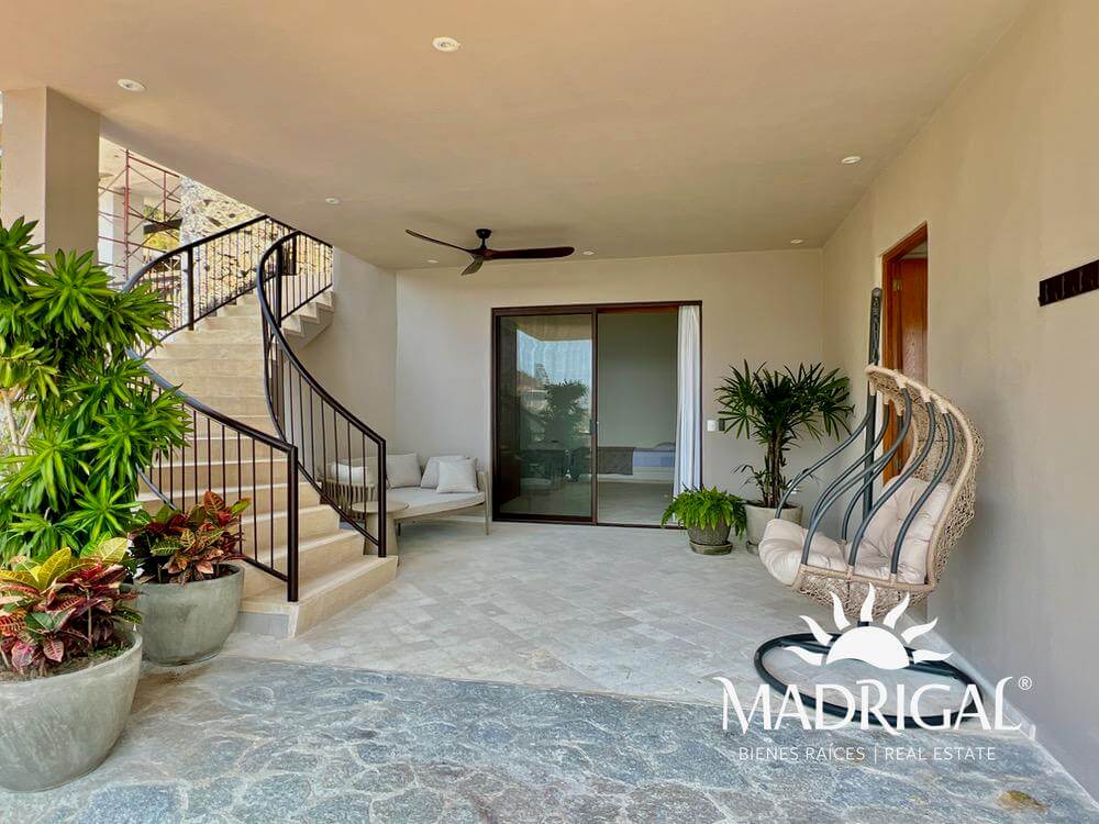 Villa Caracol | Exclusiva villa en venta de cinco recámaras con vista al mar en el Fraccionamiento Brisas Marques