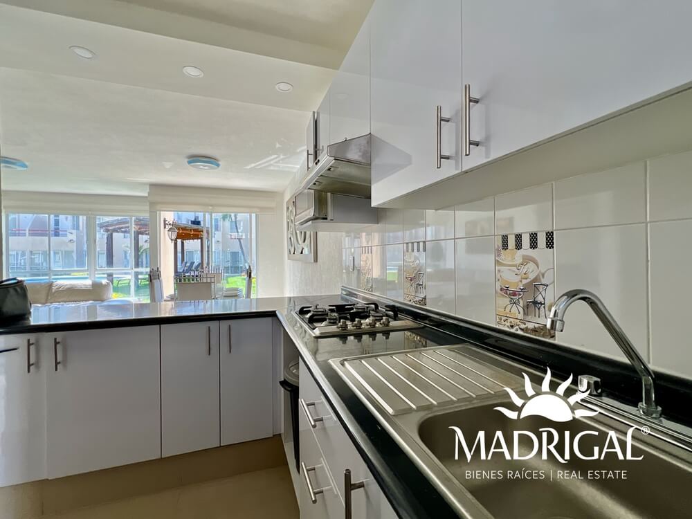 Villa Caracol | villa en condominio horizontal sobre el Boulevard de las Naciones en Acapulco