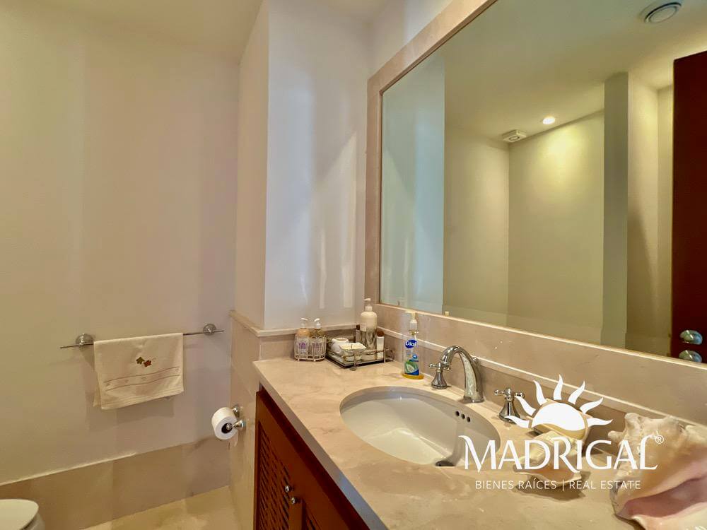 Costa Ventura |Departamento en venta de cuatro recámaras frente al mar