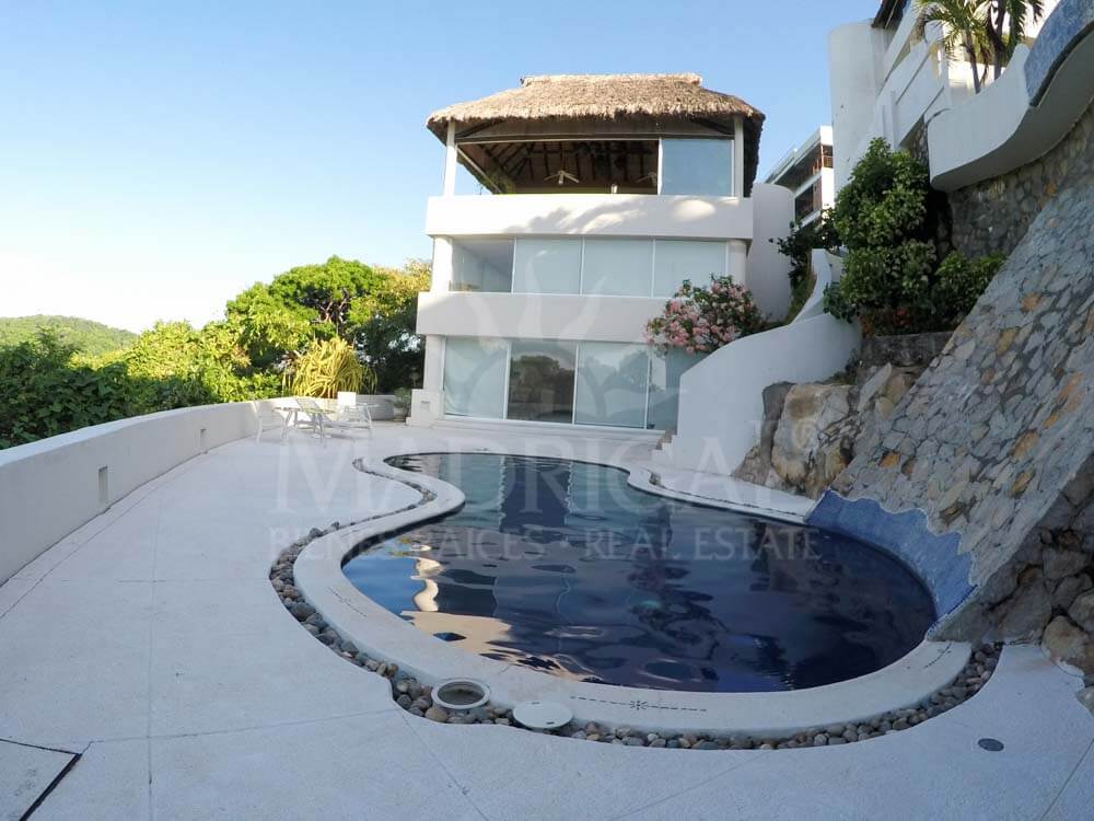 Penthouse en venta en Real del Sol para reconstrucción en Real Diamante