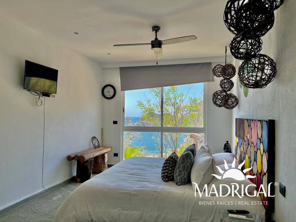 Villa Caracol | Exclusiva Villa en Venta de Tres Recámaras con Vista Al Mar en el Fraccionamiento Brisas Marques