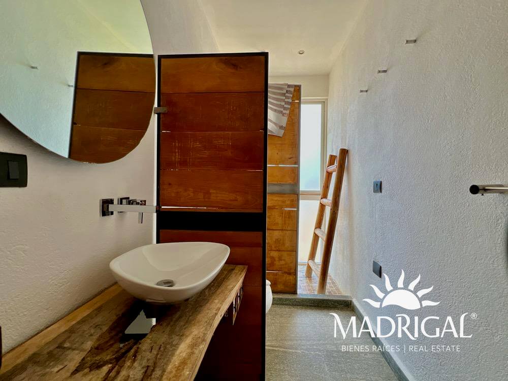 Villa Caracol | Exclusiva Villa en Venta de Tres Recámaras con Vista Al Mar en el Fraccionamiento Brisas Marques