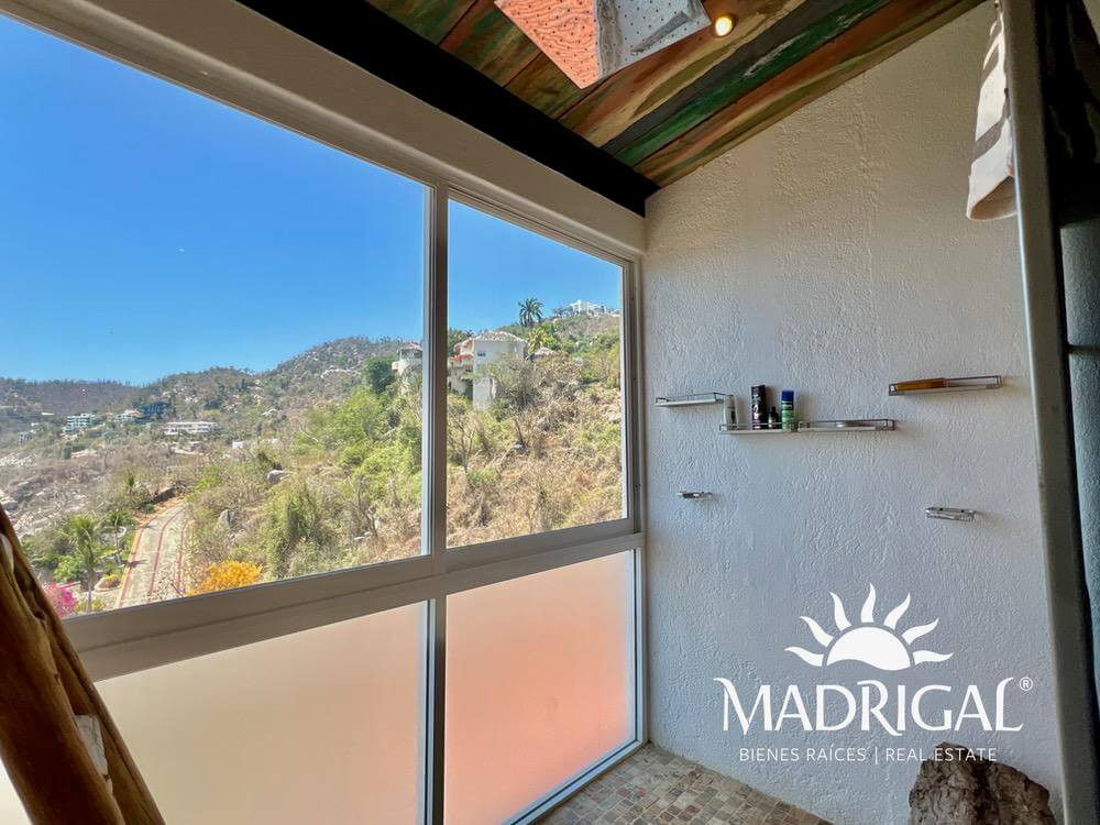 Villa Caracol | Exclusiva Villa en Venta de Tres Recámaras con Vista Al Mar en el Fraccionamiento Brisas Marques