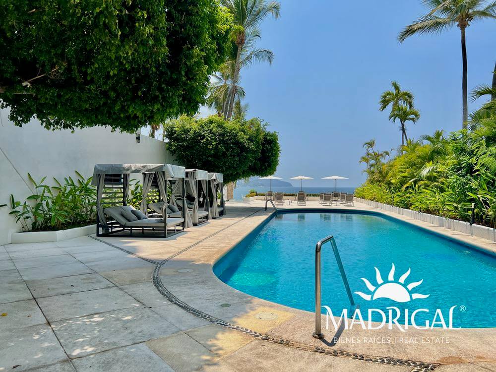 Antibes | En venta departamento en la bahía de Acapulco de tres recamaras