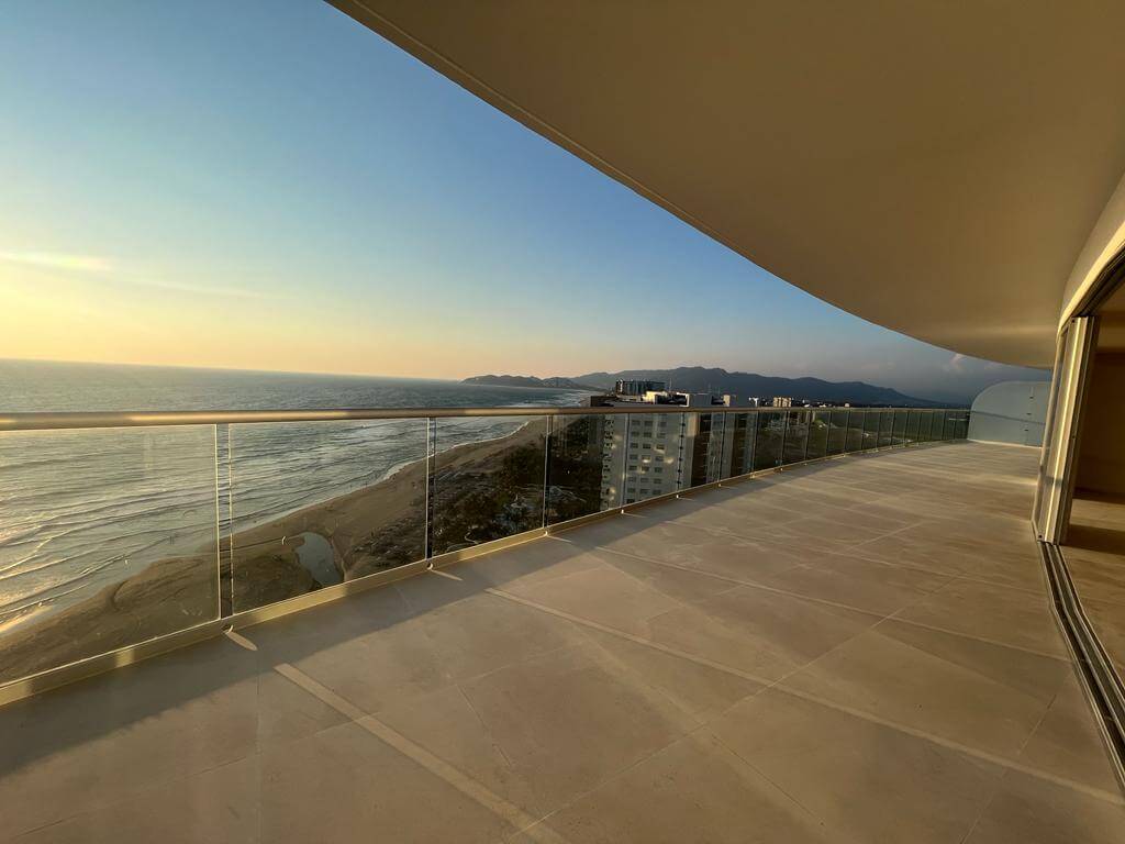 Mare | Departamento en venta de cinco recámaras en Playa Diamante Acapulco