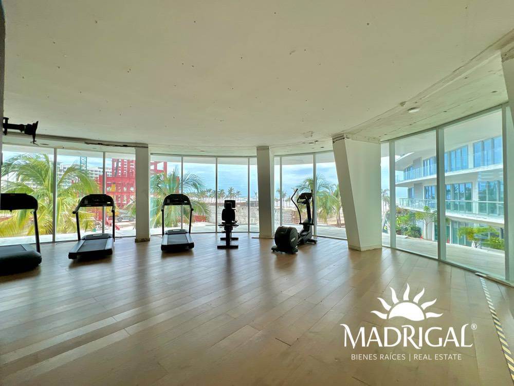 Mare | Departamento en venta de cinco recámaras en Playa Diamante Acapulco