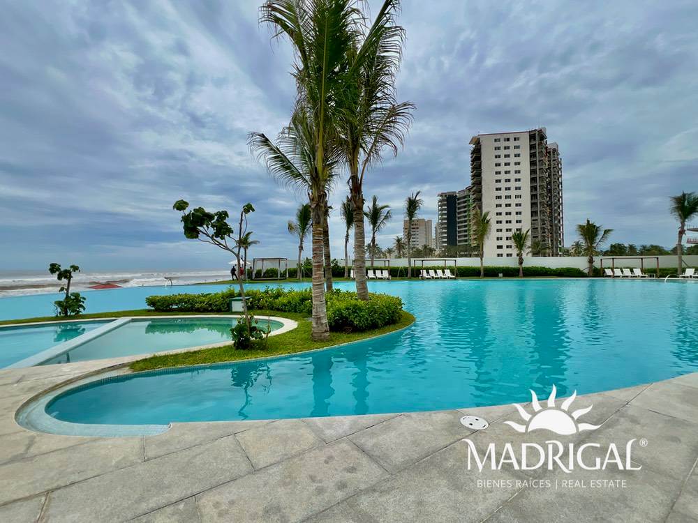 Mare | Departamento en venta de cinco recámaras en Playa Diamante Acapulco