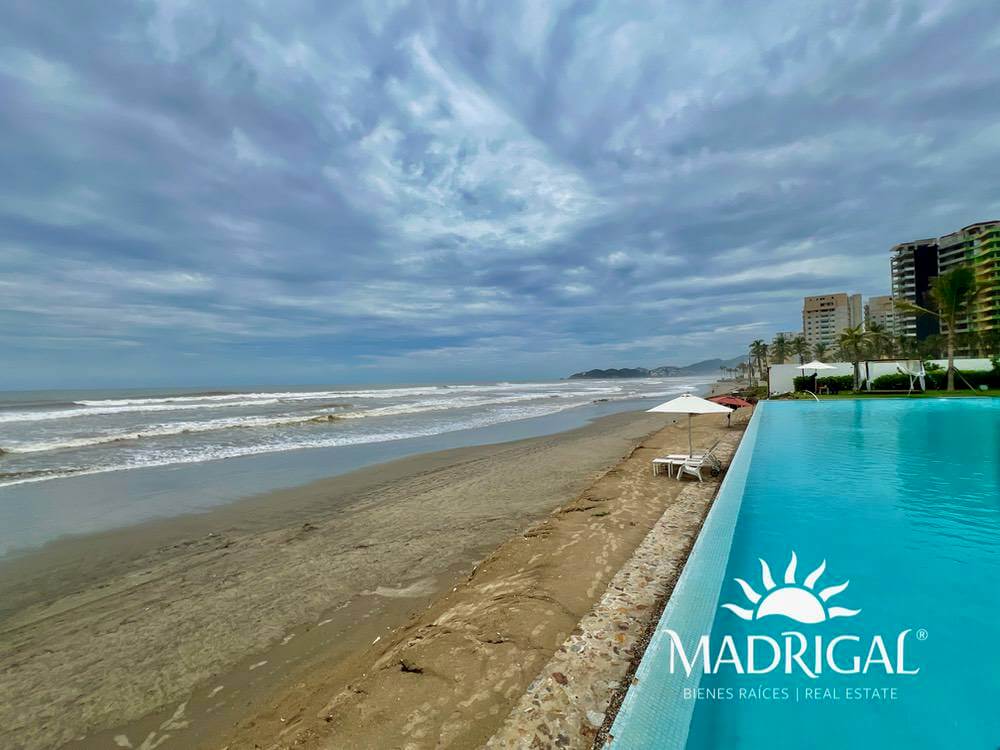 Mare | Departamento en venta de cinco recámaras en Playa Diamante Acapulco