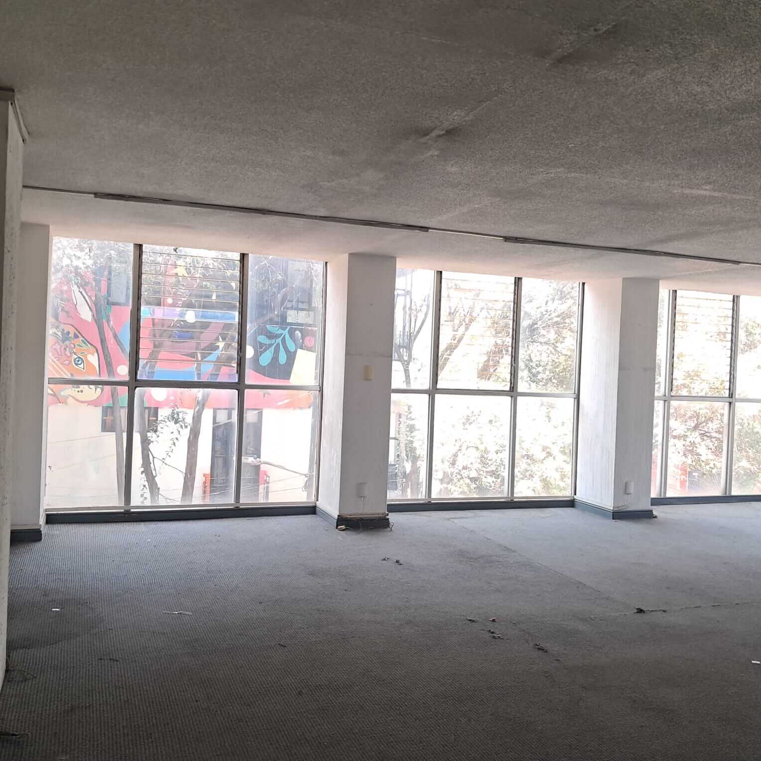 Exclusive 10-story corner building in Mexico City's sought-after Anzures neighborhood.