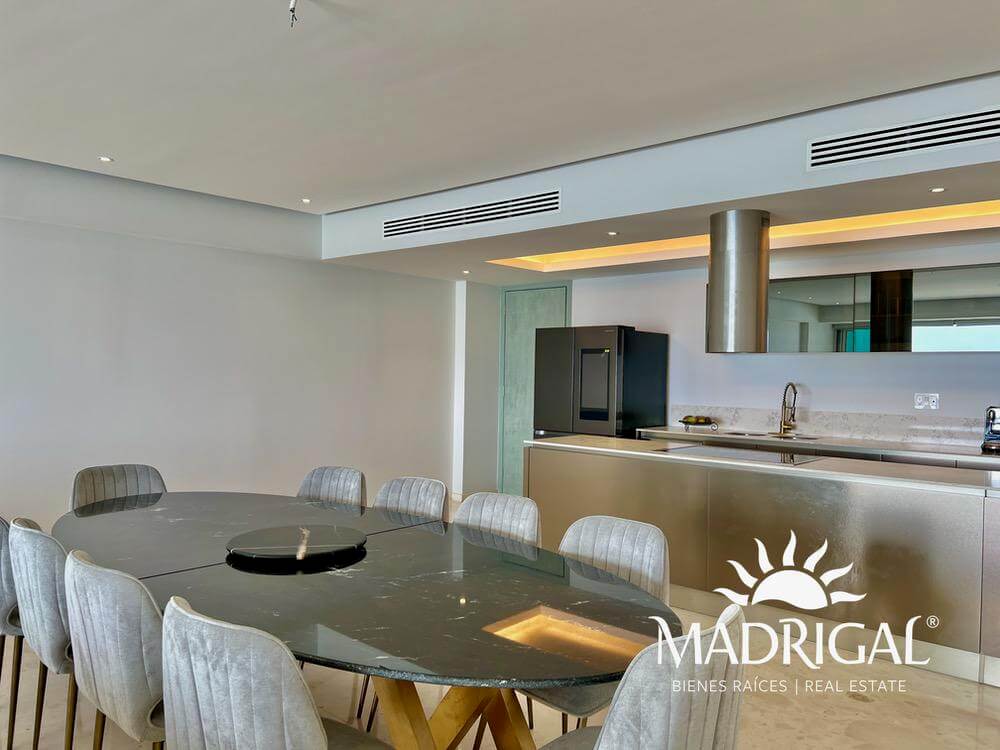Mare | Departamento en venta de cuatro recámaras en Playa Diamante Acapulco
