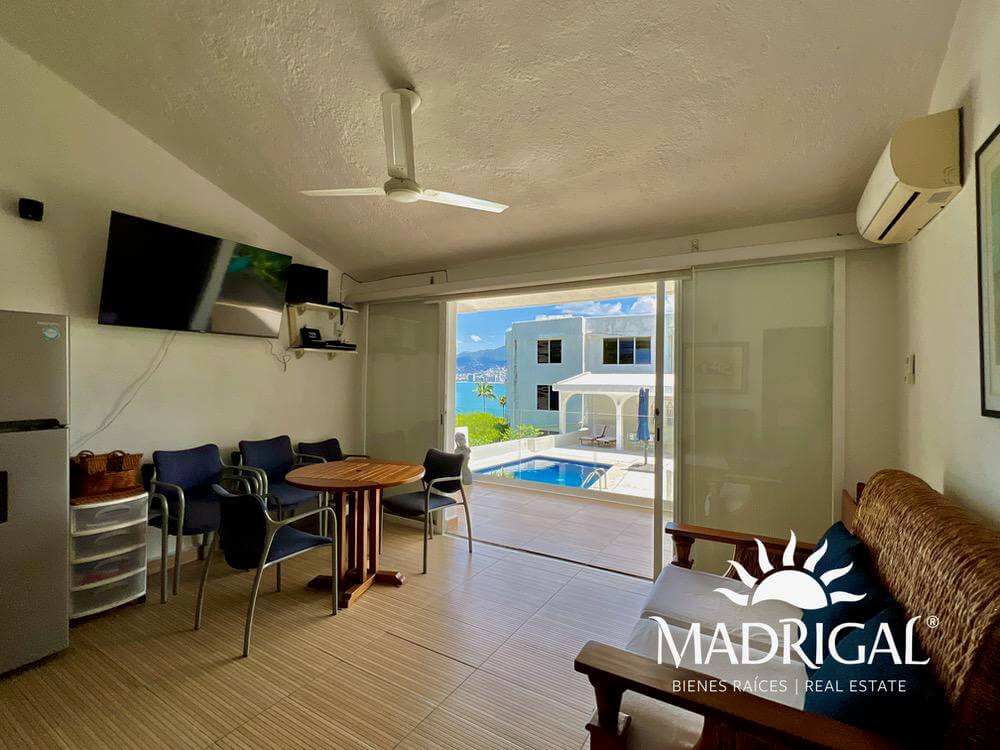 Casa en venta en el Fraccionamiento Brisas Guitarron en Acapulco