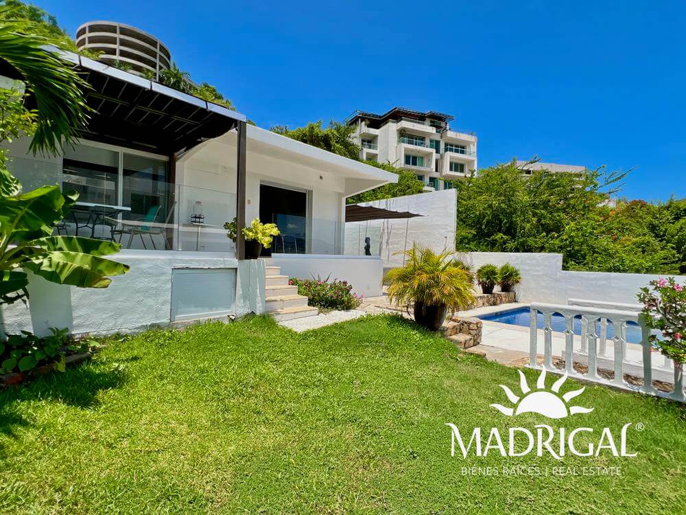 Casa en venta en el Fraccionamiento Brisas Guitarron en Acapulco
