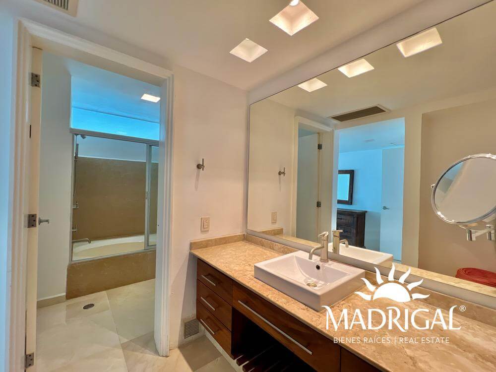 Torre La Perla | Departamento en venta en la bahía de Acapulco de