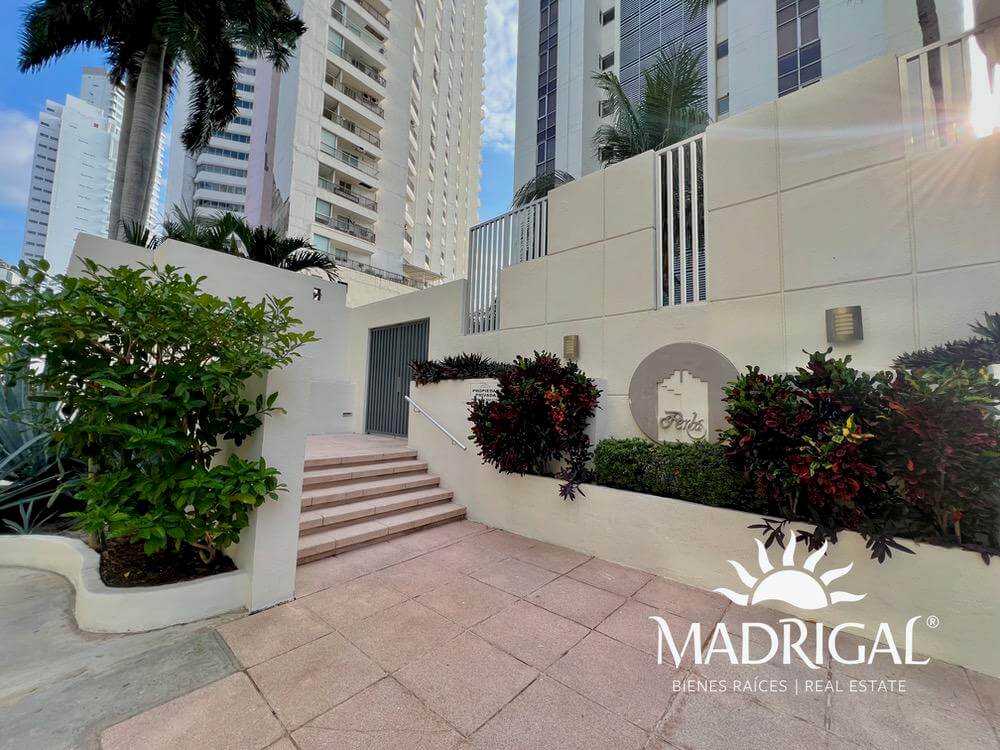 Torre La Perla | Departamento en venta en la bahía de Acapulco de