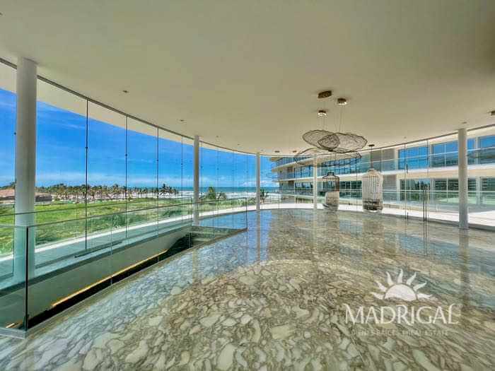 Mare | En venta departamento de tres recamaras frente al mar