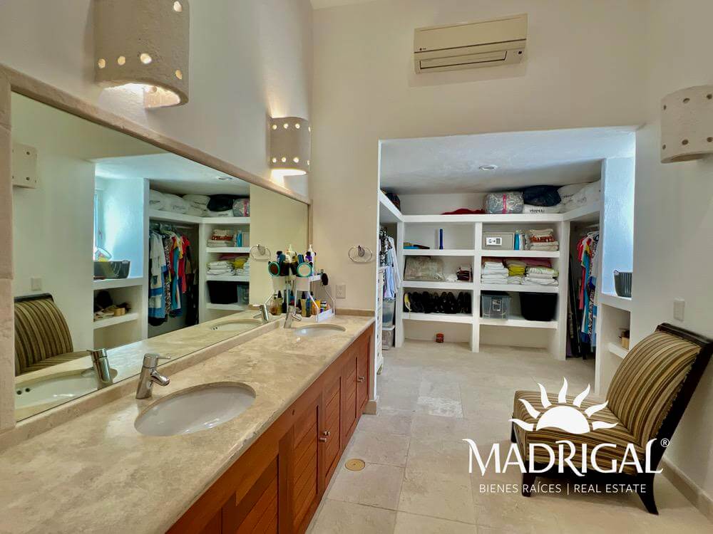 Villas del Puerto | Villa en venta en Pichilingue Diamante con acceso a playa