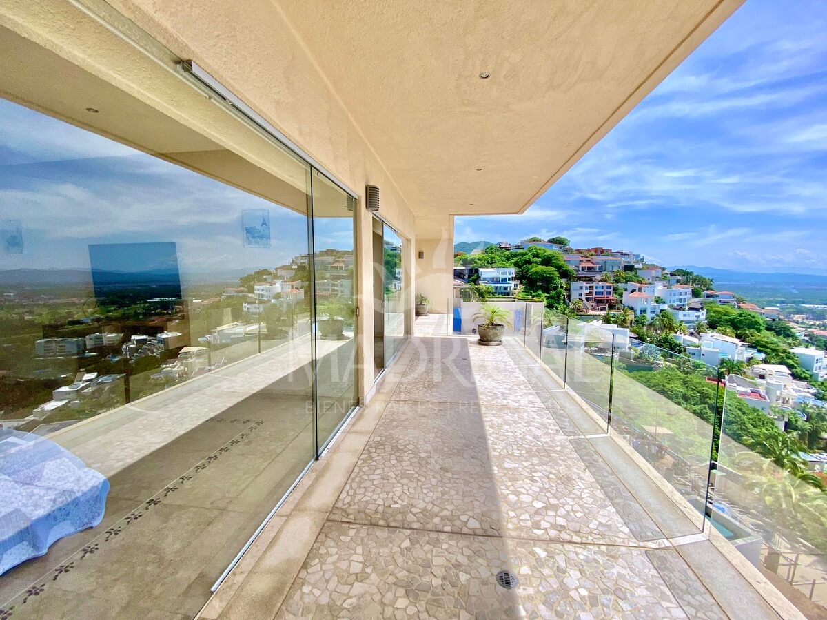 Cima Real | Casa en Venta para su reconstrucción en Real Diamante