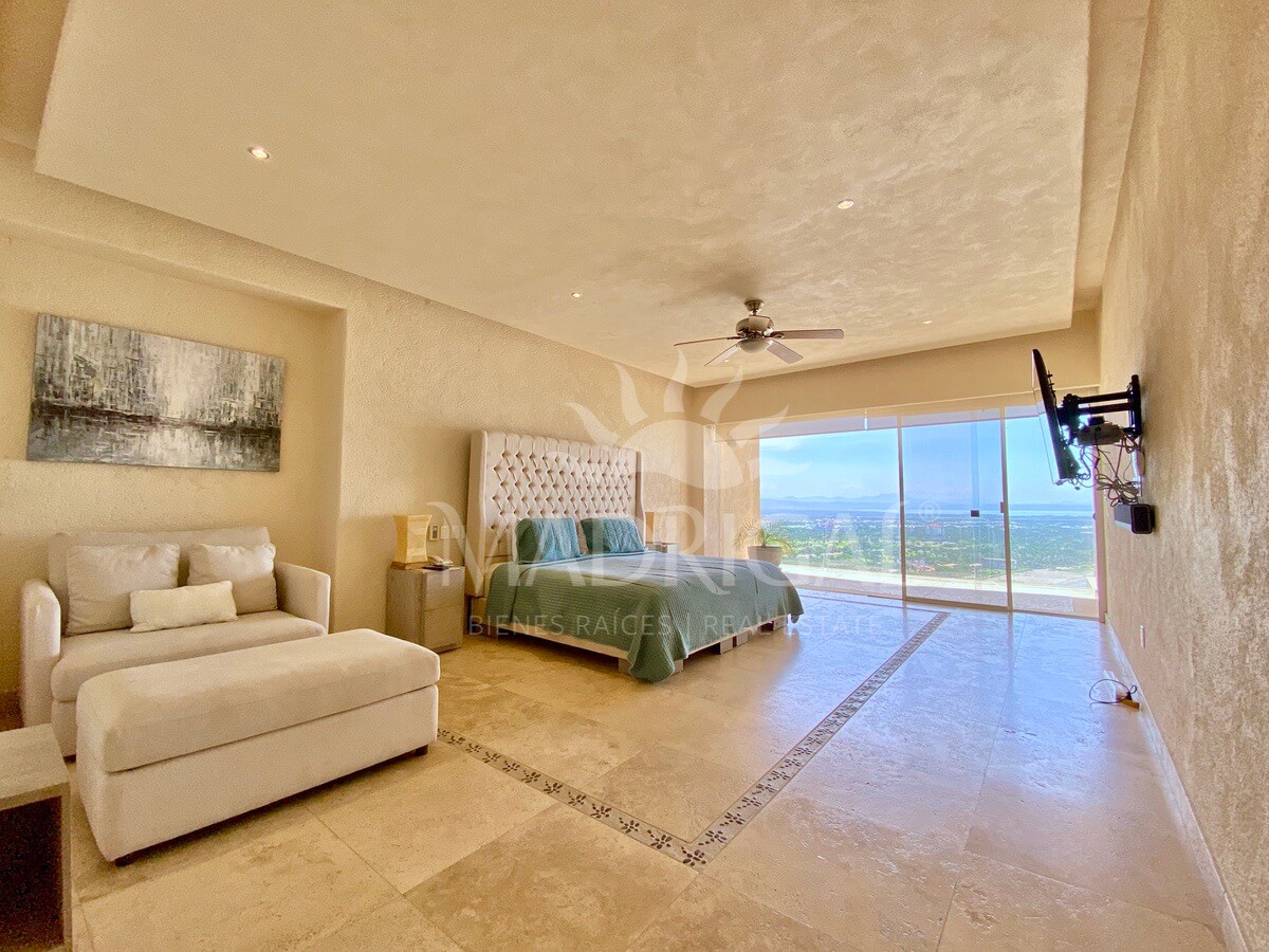 Cima Real | Casa en Venta para su reconstrucción en Real Diamante