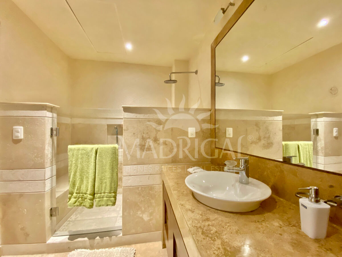 Cima Real | Casa en Venta para su reconstrucción en Real Diamante