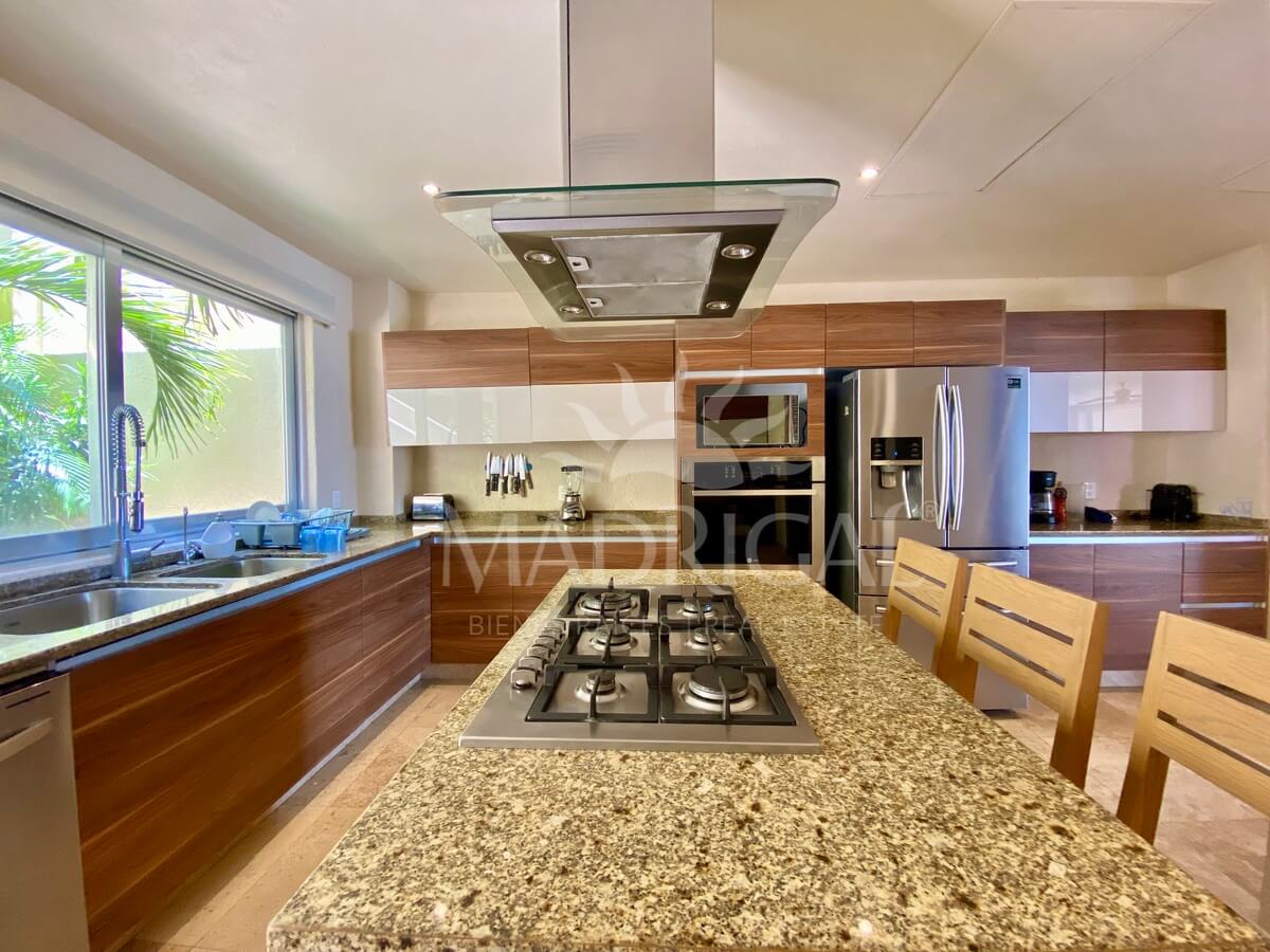 Cima Real | Casa en Venta para su reconstrucción en Real Diamante