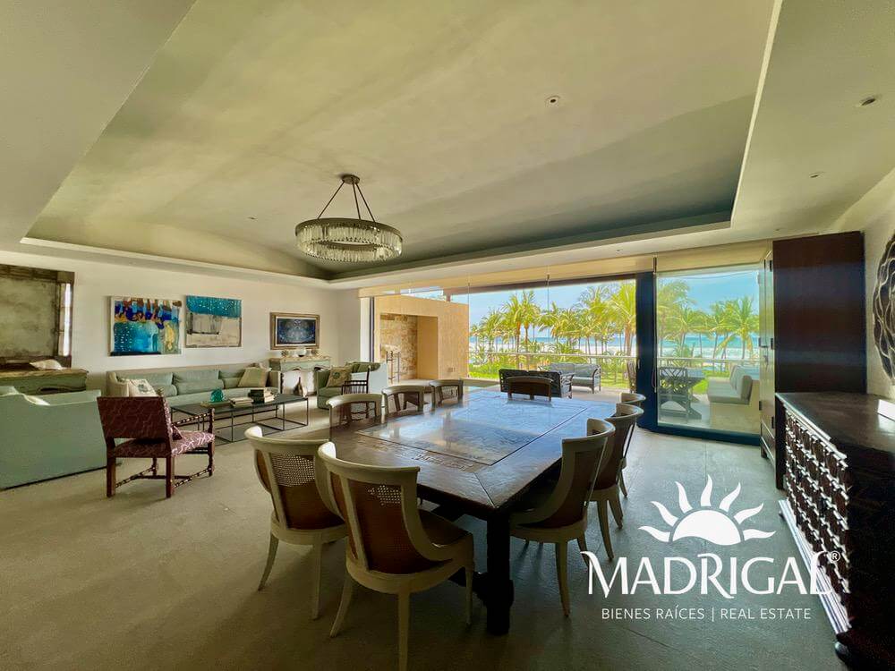 El Palmar Tres Vidas | Departamento en venta en Torre Baru de cuatro recámaras frente al mar
