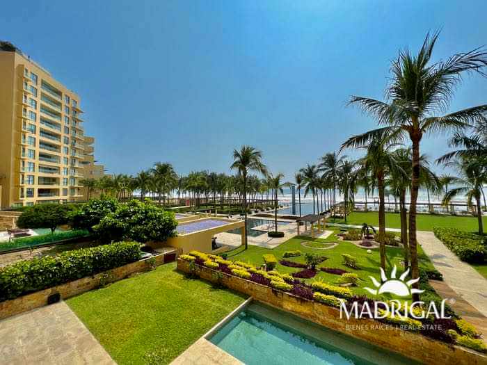 El Palmar Tres Vidas | Departamento en venta en Torre Baru de cuatro recámaras frente al mar