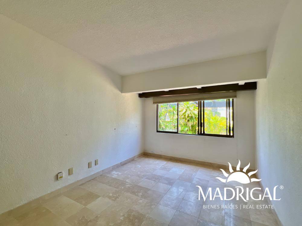 Villas Princess | Villa en Venta de Tres Recámaras con detalles para su arreglo