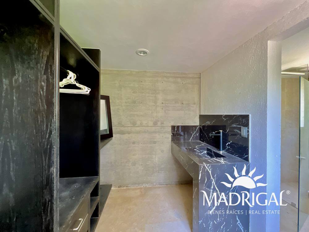 Casa en Venta en Tres Vidas Acapulco Ideal para Personalizar
