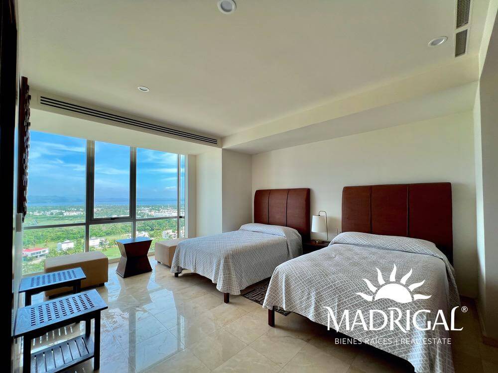 Costa Ventura| Departamento en venta frente a playa de cuatro recámaras  
